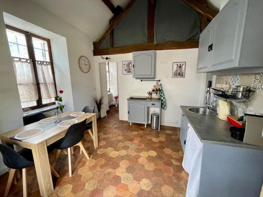 Maison A Proximite De Barbizon / Fontainebleau / A6 Saint-Sauveur-sur-Ecole Exteriér fotografie